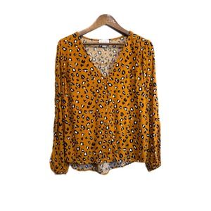 VIXBE Leopard Print Blouse Womens Medium Mustard Yellow Excellent Button Front